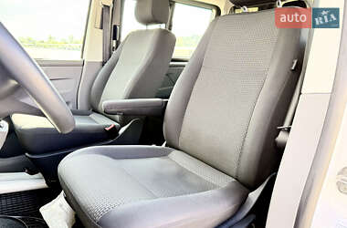 Минивэн Volkswagen Transporter 2021 в 
