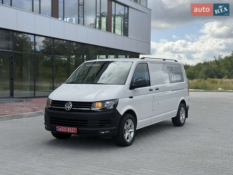 Грузовой фургон Volkswagen Transporter 2017 в Ровно