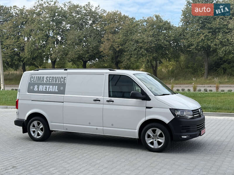 Грузовой фургон Volkswagen Transporter 2017 в Ровно