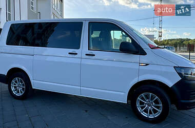 Минивэн Volkswagen Transporter 2017 в 