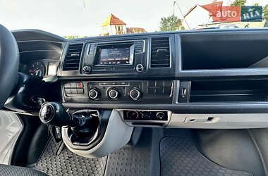 Минивэн Volkswagen Transporter 2017 в 