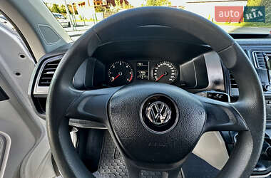 Минивэн Volkswagen Transporter 2017 в 