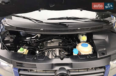 Минивэн Volkswagen Transporter 2006 в 