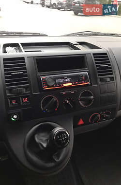 Минивэн Volkswagen Transporter 2006 в 