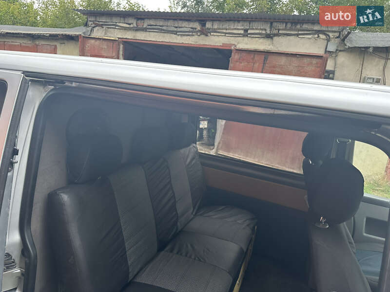 Минивэн Volkswagen Transporter 2005 в Каменец-Подольском фото 24 Минивэн Volkswagen Transporter 2005 в Каменец-Подольском