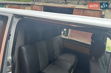Минивэн Volkswagen Transporter 2005 в 