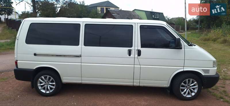 Мінівен Volkswagen Transporter 2000 в Коростені