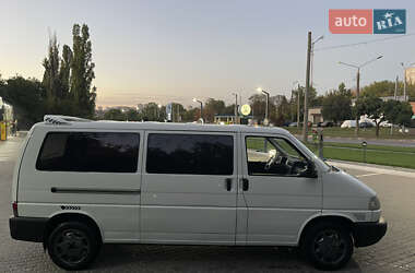 Минивэн Volkswagen Transporter 2000 в 