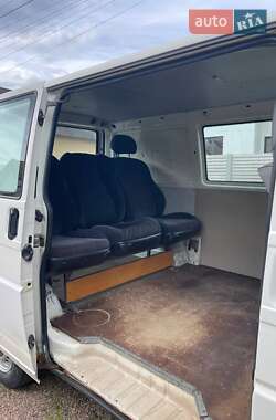 Мінівен Volkswagen Transporter 2001 в 