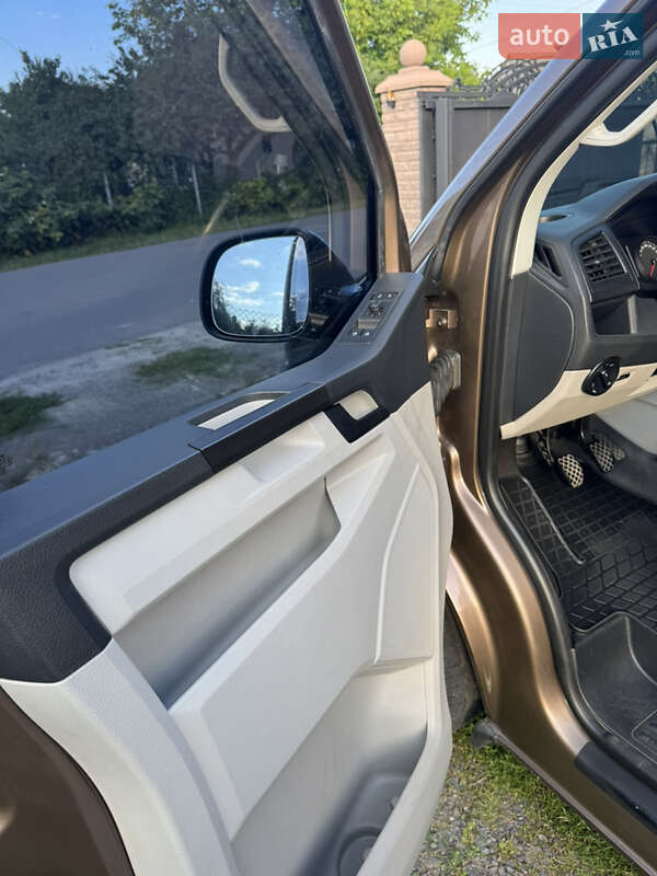 Минивэн Volkswagen Transporter 2016 в Ковеле фото 6 Минивэн Volkswagen Transporter 2016 в Ковеле