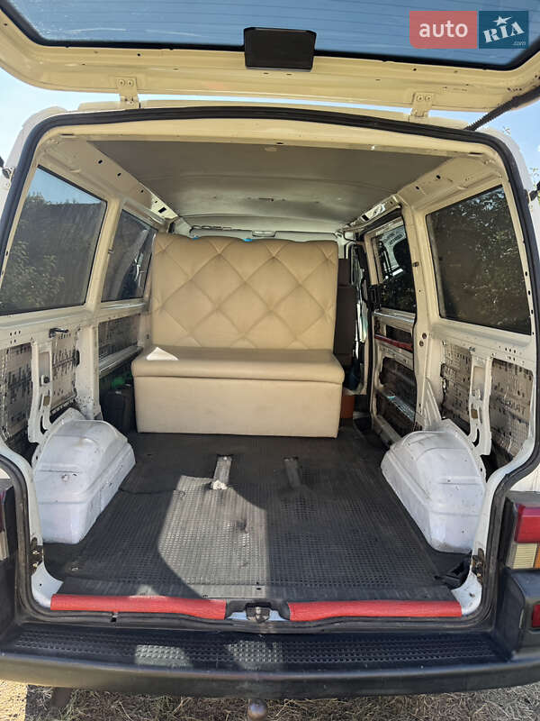 Минивэн Volkswagen Transporter 2001 в Киеве