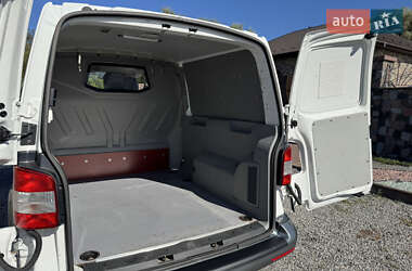 Минивэн Volkswagen Transporter 2014 в 