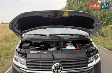 Грузовой фургон Volkswagen Transporter 2021 в 