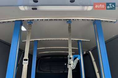Грузовой фургон Volkswagen Transporter 2021 в 