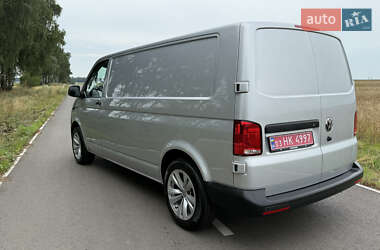 Грузовой фургон Volkswagen Transporter 2021 в 