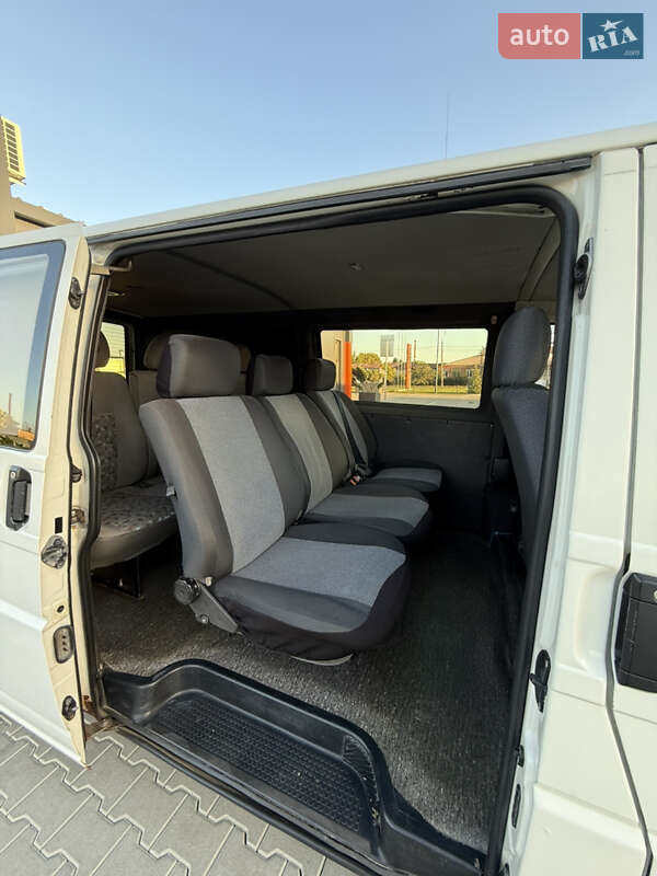 Минивэн Volkswagen Transporter 2001 в Виннице