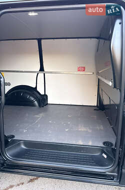 Грузовой фургон Volkswagen Transporter 2021 в 