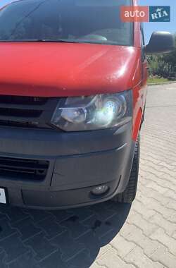 Минивэн Volkswagen Transporter 2010 в 