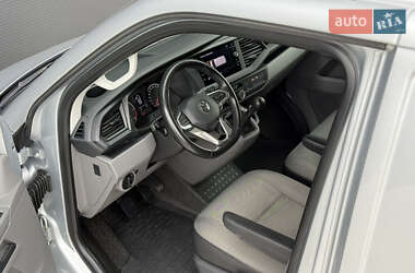Грузовой фургон Volkswagen Transporter 2021 в 