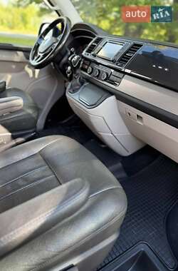 Минивэн Volkswagen Transporter 2016 в 