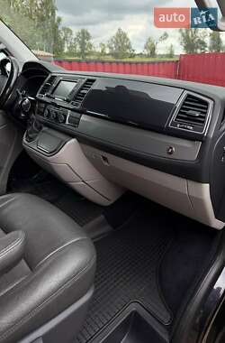 Минивэн Volkswagen Transporter 2016 в 