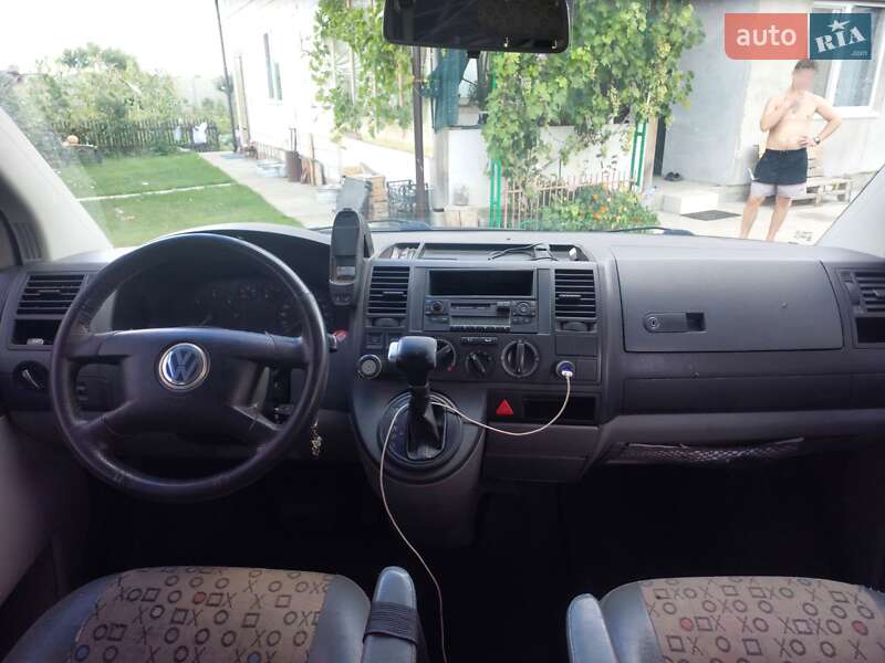 Минивэн Volkswagen Transporter 2004 в Киеве