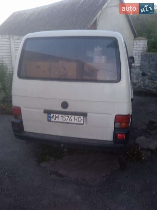 Грузовой фургон Volkswagen Transporter 1999 в Любаре