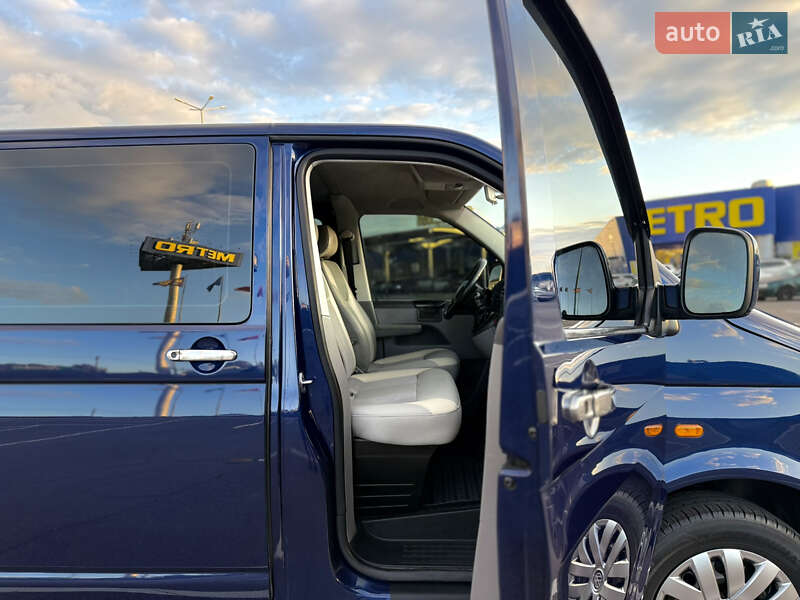 Минивэн Volkswagen Transporter 2005 в Виннице