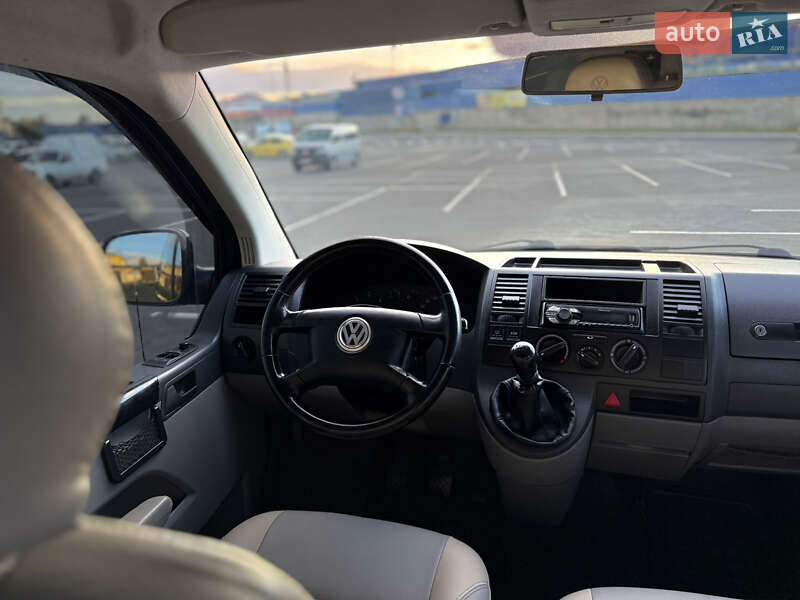 Минивэн Volkswagen Transporter 2005 в Виннице