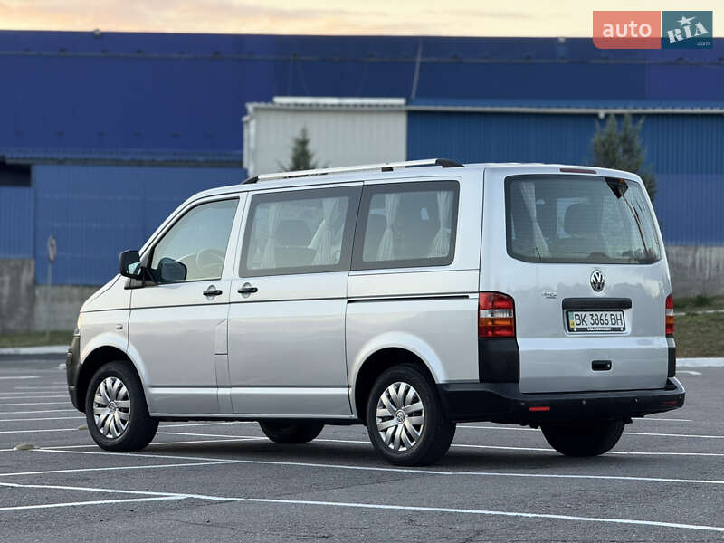Минивэн Volkswagen Transporter 2008 в Виннице