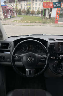 Минивэн Volkswagen Transporter 2014 в 