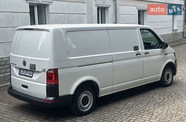 Грузовой фургон Volkswagen Transporter 2016 в 