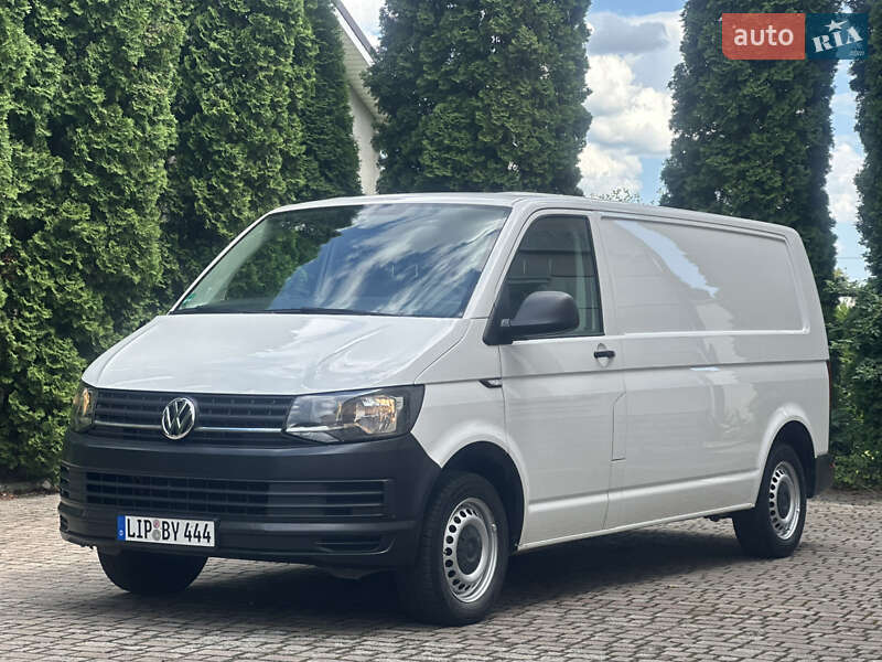 Грузовой фургон Volkswagen Transporter 2016 в Дубно