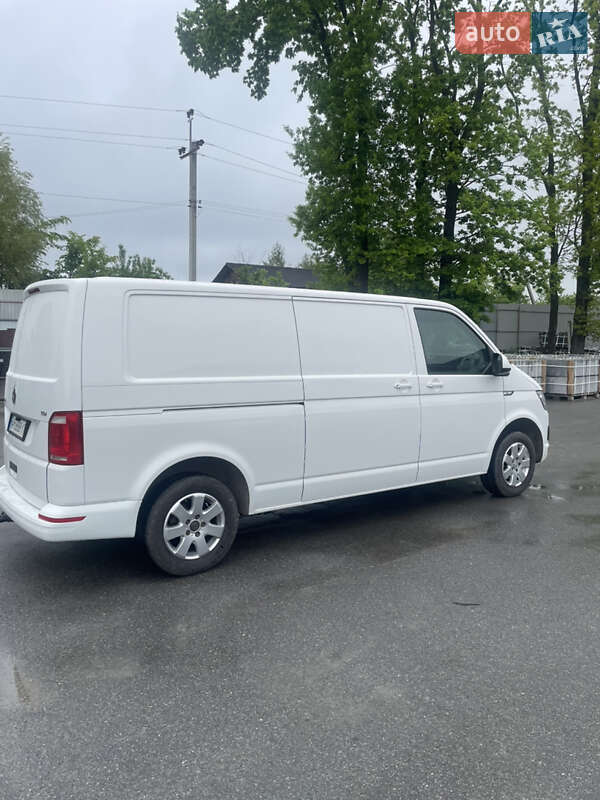 Грузовой фургон Volkswagen Transporter 2017 в Житомире