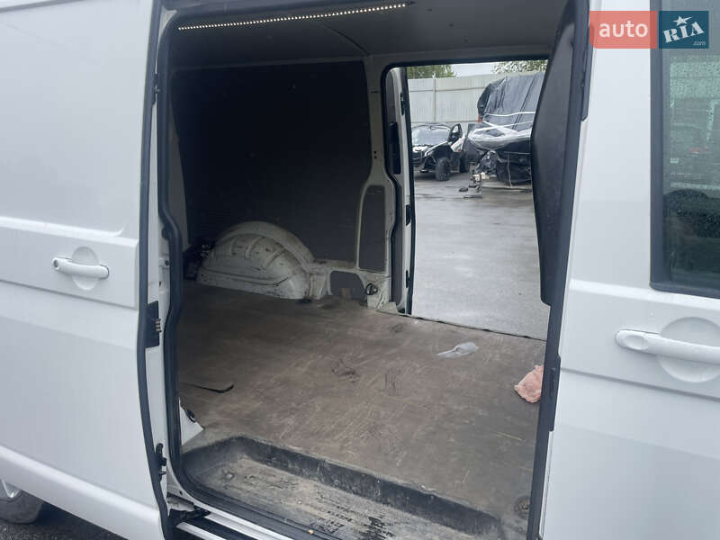 Грузовой фургон Volkswagen Transporter 2017 в Житомире