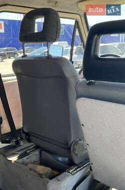 Грузопассажирский фургон Volkswagen Transporter 1986 в 