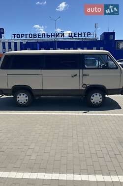 Грузопассажирский фургон Volkswagen Transporter 1986 в 