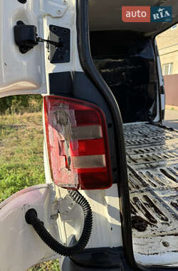 Грузовой фургон Volkswagen Transporter 2015 в 