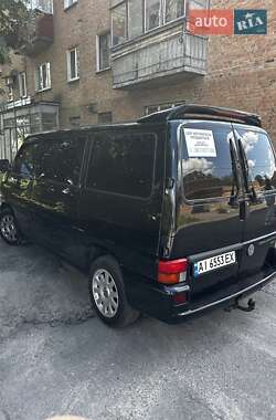 Минивэн Volkswagen Transporter 2000 в 