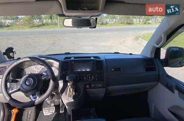 Минивэн Volkswagen Transporter 2009 в 