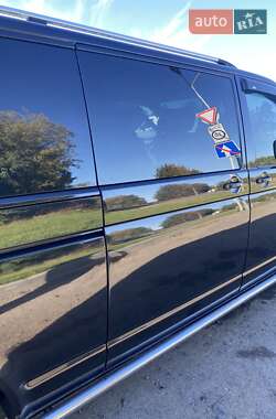 Минивэн Volkswagen Transporter 2009 в 