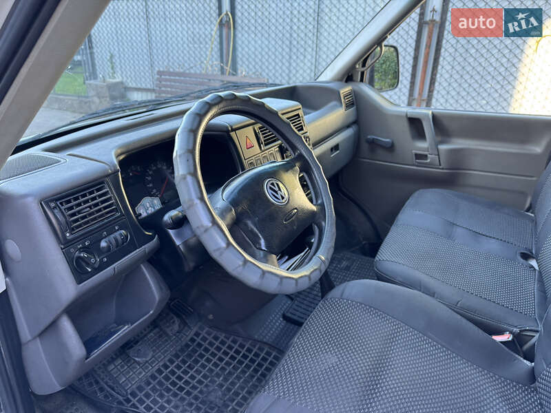 Минивэн Volkswagen Transporter 2002 в Львове