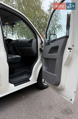 Минивэн Volkswagen Transporter 2006 в 