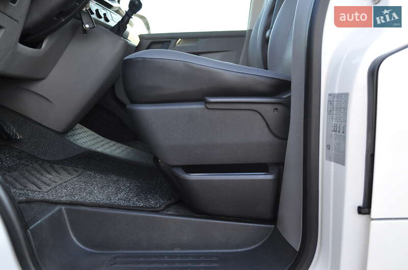 Грузовой фургон Volkswagen Transporter 2021 в Киеве