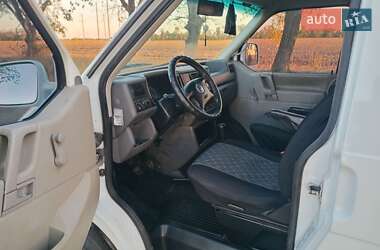 Минивэн Volkswagen Transporter 2000 в 