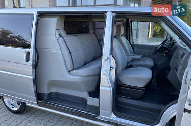 Минивэн Volkswagen Transporter 2002 в 