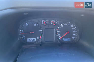 Минивэн Volkswagen Transporter 2002 в 
