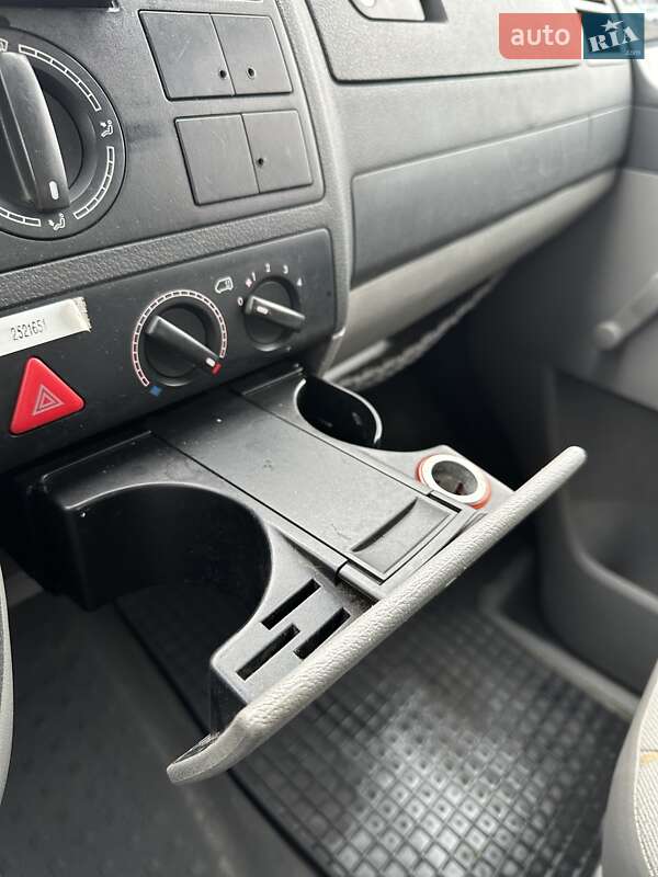 Минивэн Volkswagen Transporter 2006 в Белогородке