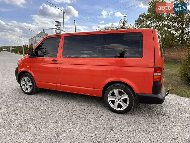 Минивэн Volkswagen Transporter 2005 в 