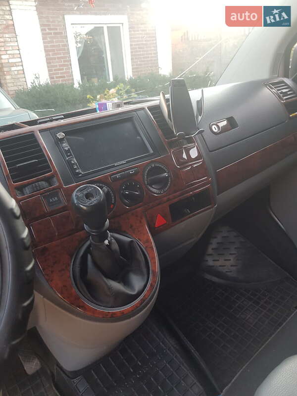 Минивэн Volkswagen Transporter 2006 в Чернигове